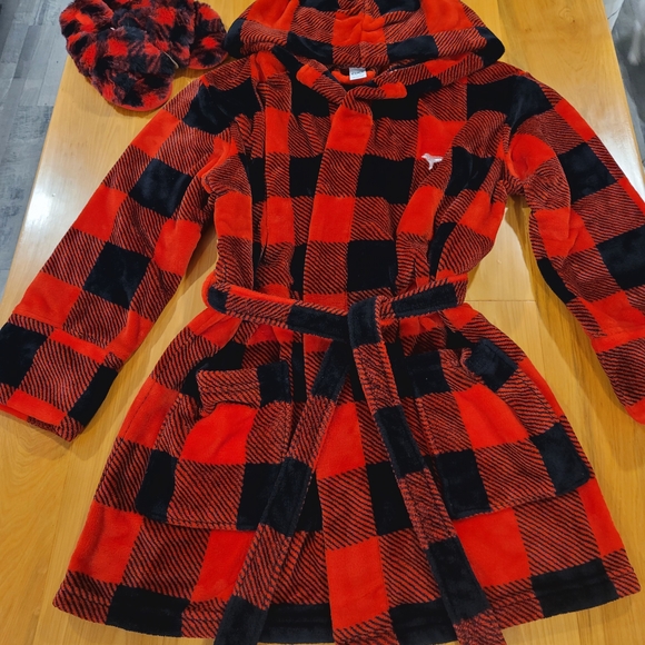 PINK Victoria's Secret Red and Black Plaid Robe and Slippers #bling #xmas - Picture 5 of 5